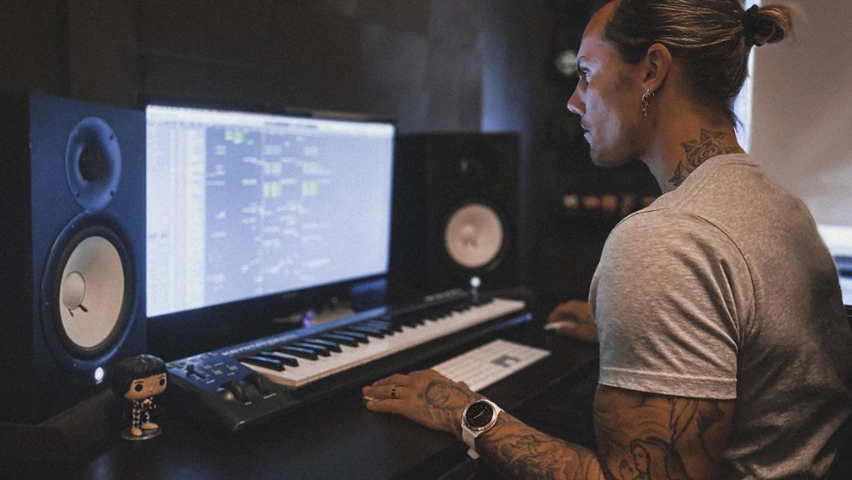 DJ Kaaze talks a love of golf, new TaylorMade clubs and Dustin Johnson