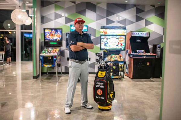 Jason Dufner testing Cobra 3D PRINTED PUTTER ahead of Arnold Palmer Invitational