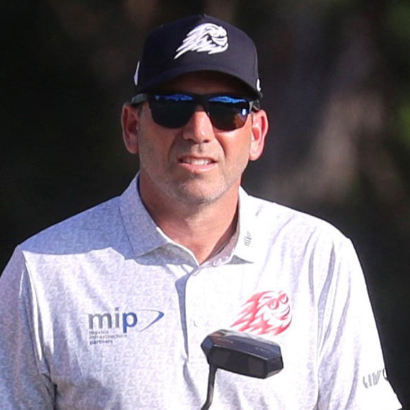 Best Golf Tips: How to warm up CORRECTLY on the driving range