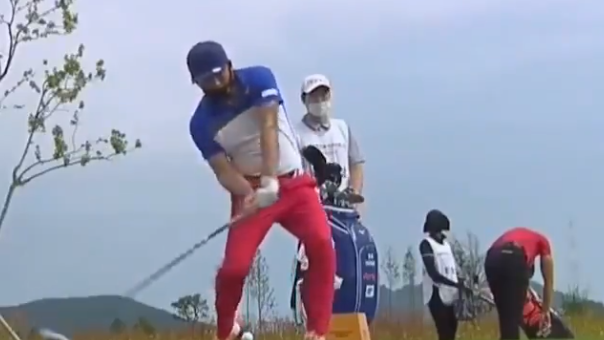 WATCH: Hosung Choi WHIFFS driver on final hole!