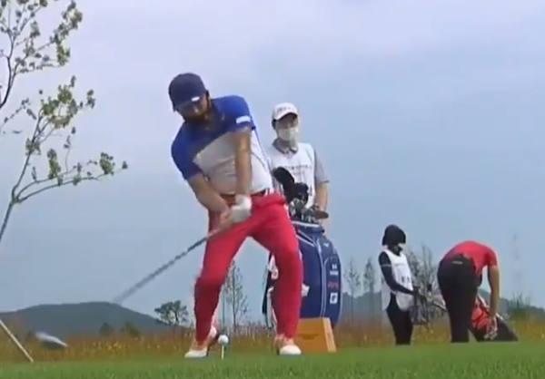 WATCH: Hosung Choi WHIFFS driver on final hole!