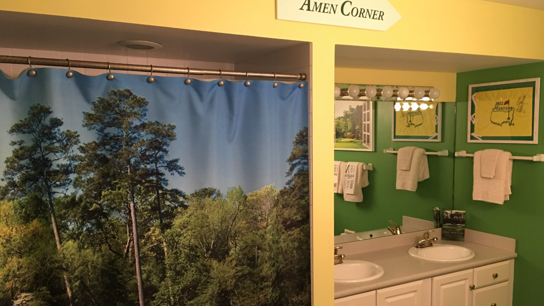Golf fan shares his Masters bathroom, and social media loves it!