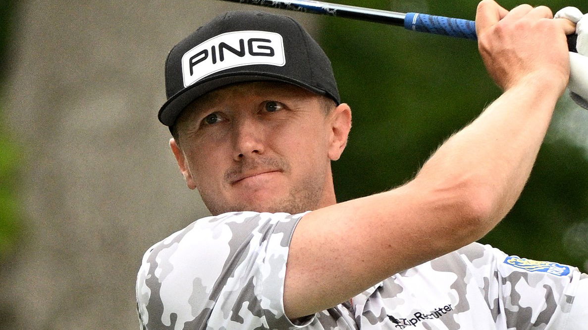 SHOCKING! PGA Tour pro hits a TOE SHANK at the Canadian Open