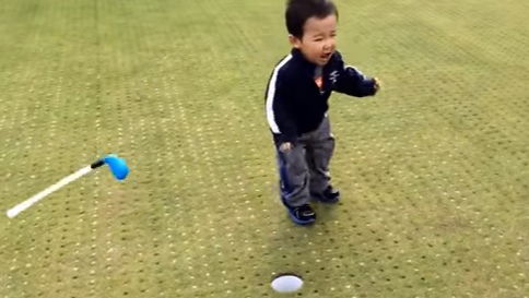little boy misses putt goes mental