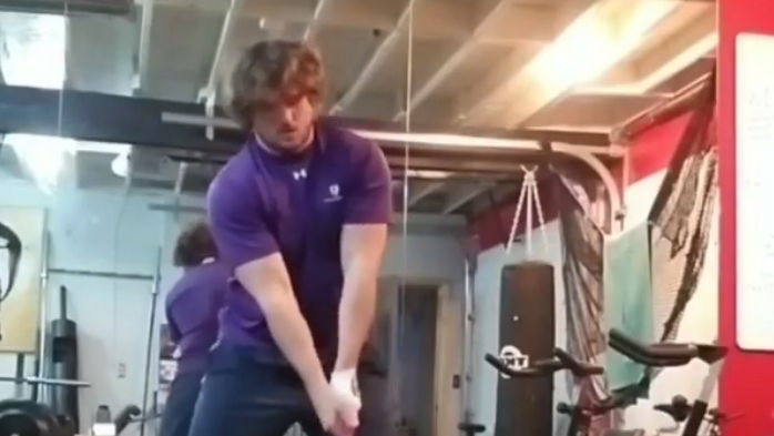 Golfer tries to emulate Bryson DeChambeau but ends up SMASHING HIS FACE!