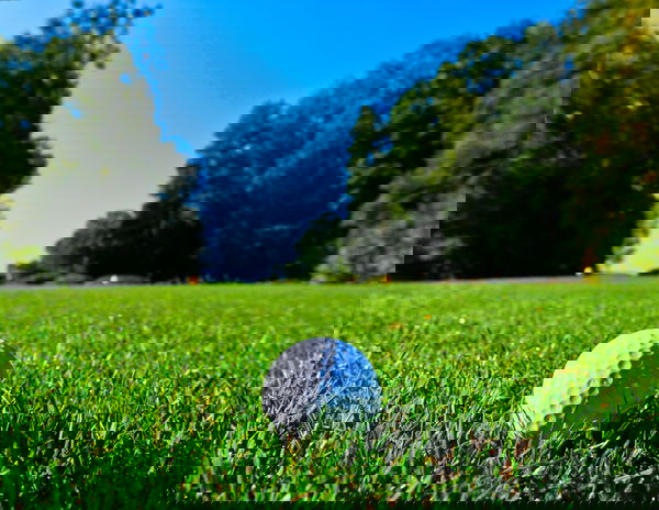 UK golf club SHUTS DOWN after golfer ignores COVID-19 rules