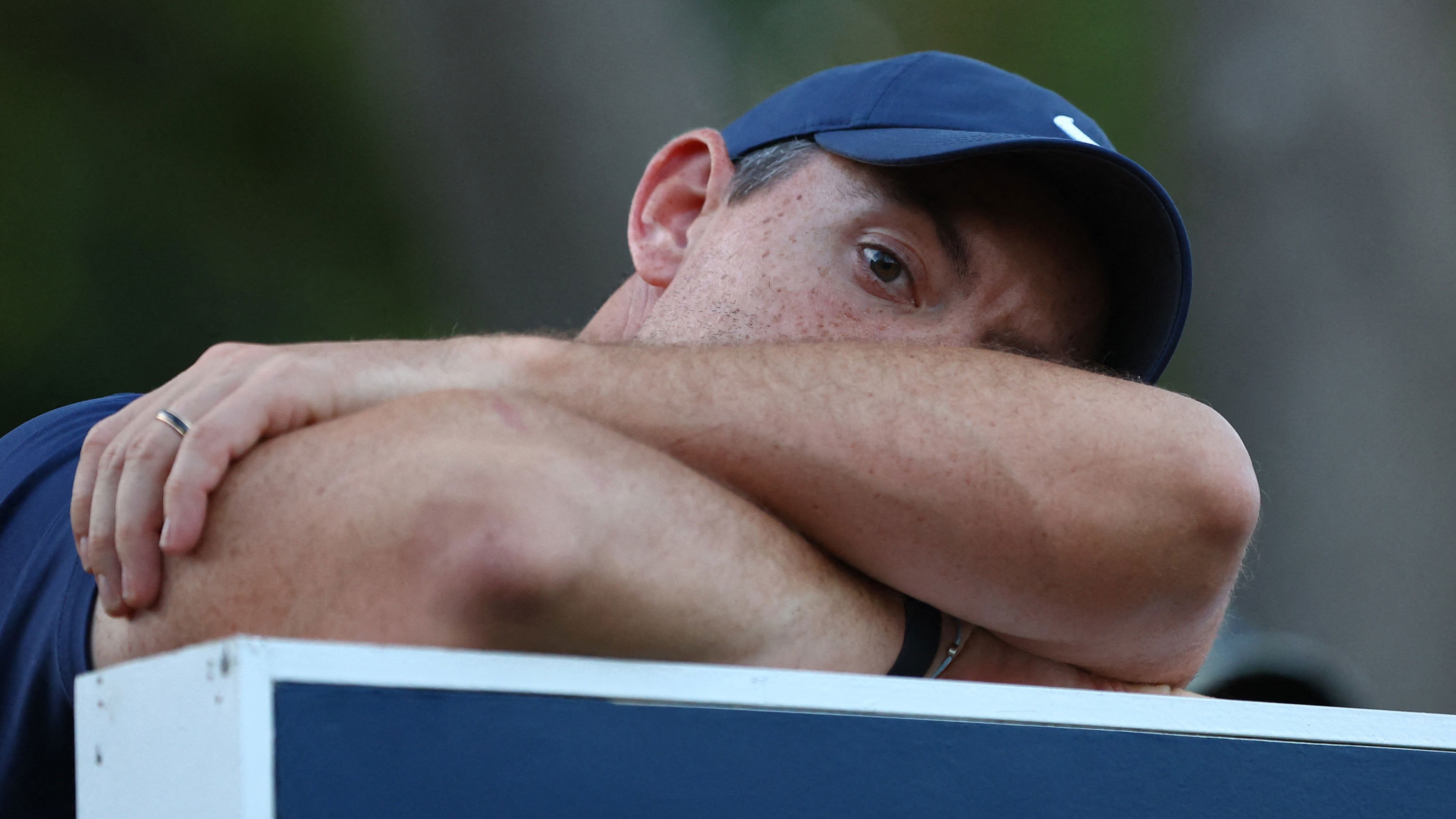 Pro who once told Rory McIlroy to "F off" regains PGA Tour card