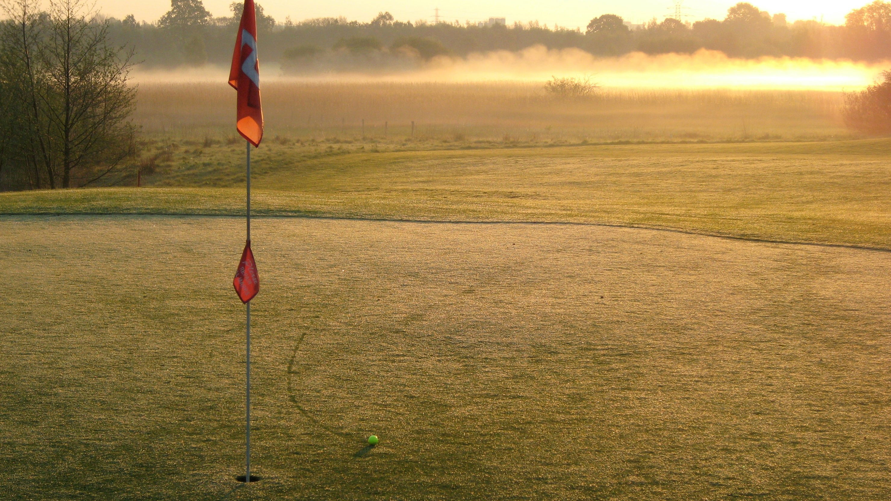 Golf courses in Wales forced to SHUT DOWN due to latest Covid restrictions