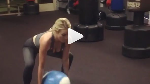 paige spiranac golf fitness circuit