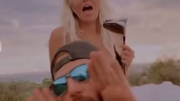 Dustin Johnson and Paulina Gretzky ring in New Year with music video!