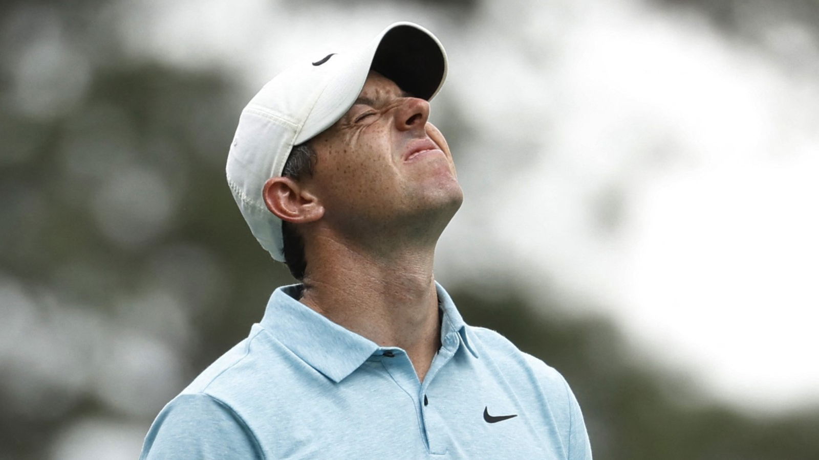 Rory McIlroy off to slow Masters start as he bids to complete career grand slam