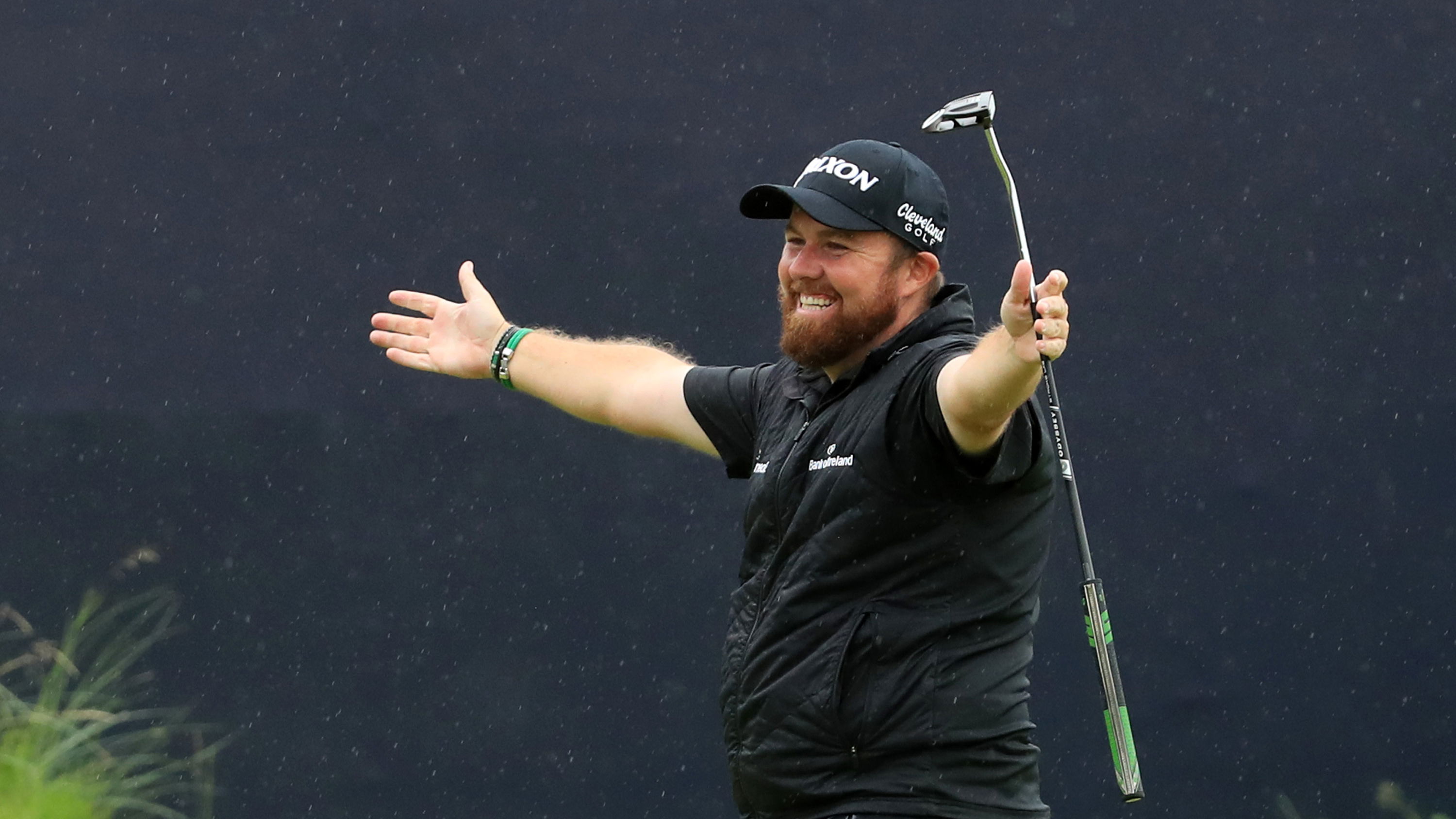 Shane Lowry's lookalike has selfies with golf fans following Open win