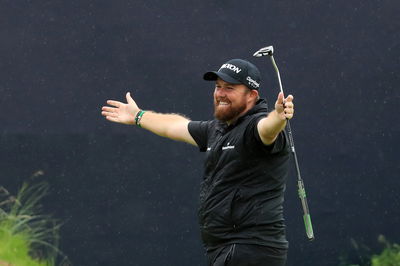 Shane Lowry's lookalike has selfies with golf fans following Open win