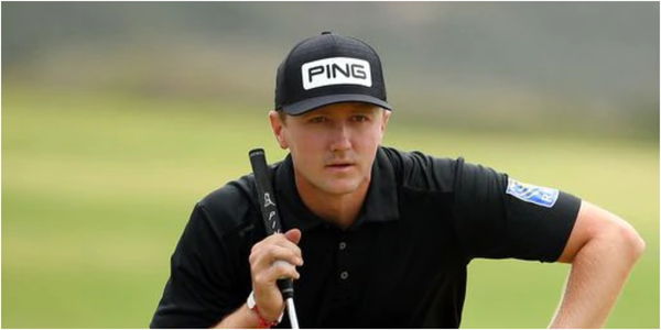 Mackenzie Hughes PLAYS THE WRONG BALL at Torrey Pines on PGA Tour