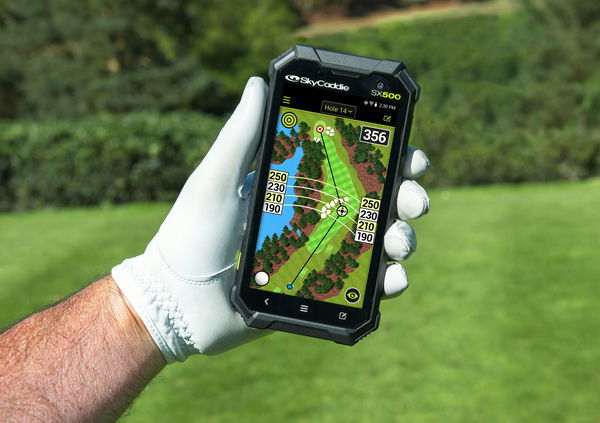 David Shacklady wins back-to-back with SkyCaddie SX500