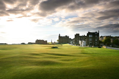 Is this the WORST tee shot ever to be seen at St Andrews?