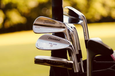 You will not be-LEAF what this golfer has put in his bag!