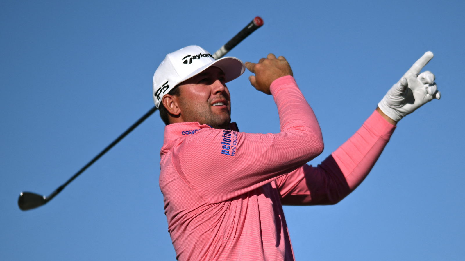 HORROR SHANK costs PGA Tour rookie Taylor Montgomery big at The American Express