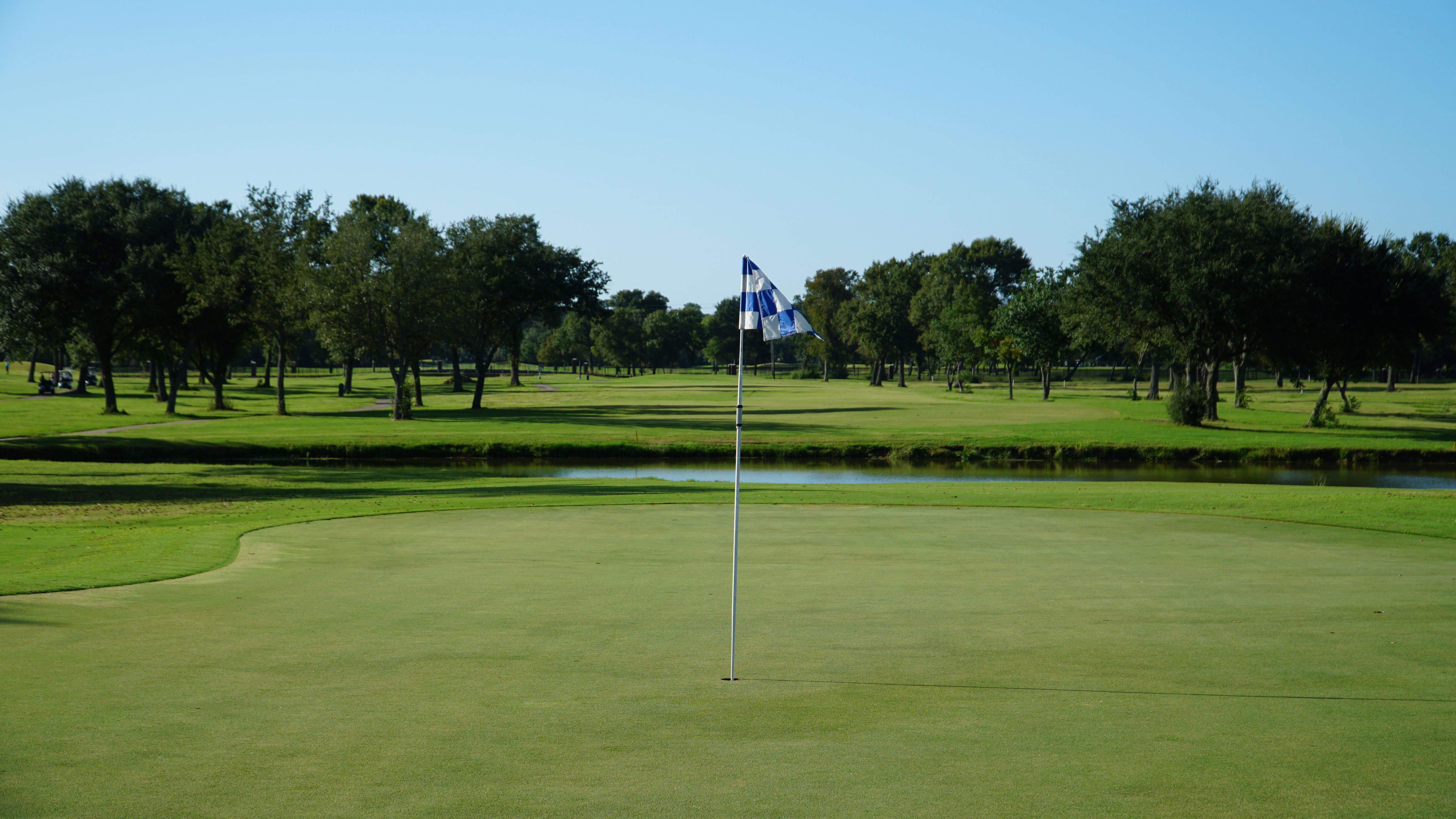 PGA Tour Champions pro RUNS OUT OF BALLS and given two penalties in one round!