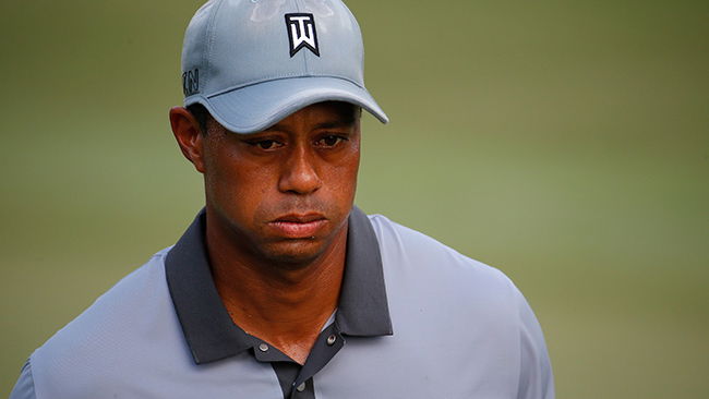 WATCH: Tiger Woods gets denied PIZZA during Pro-Am; this is HILARIOUS!