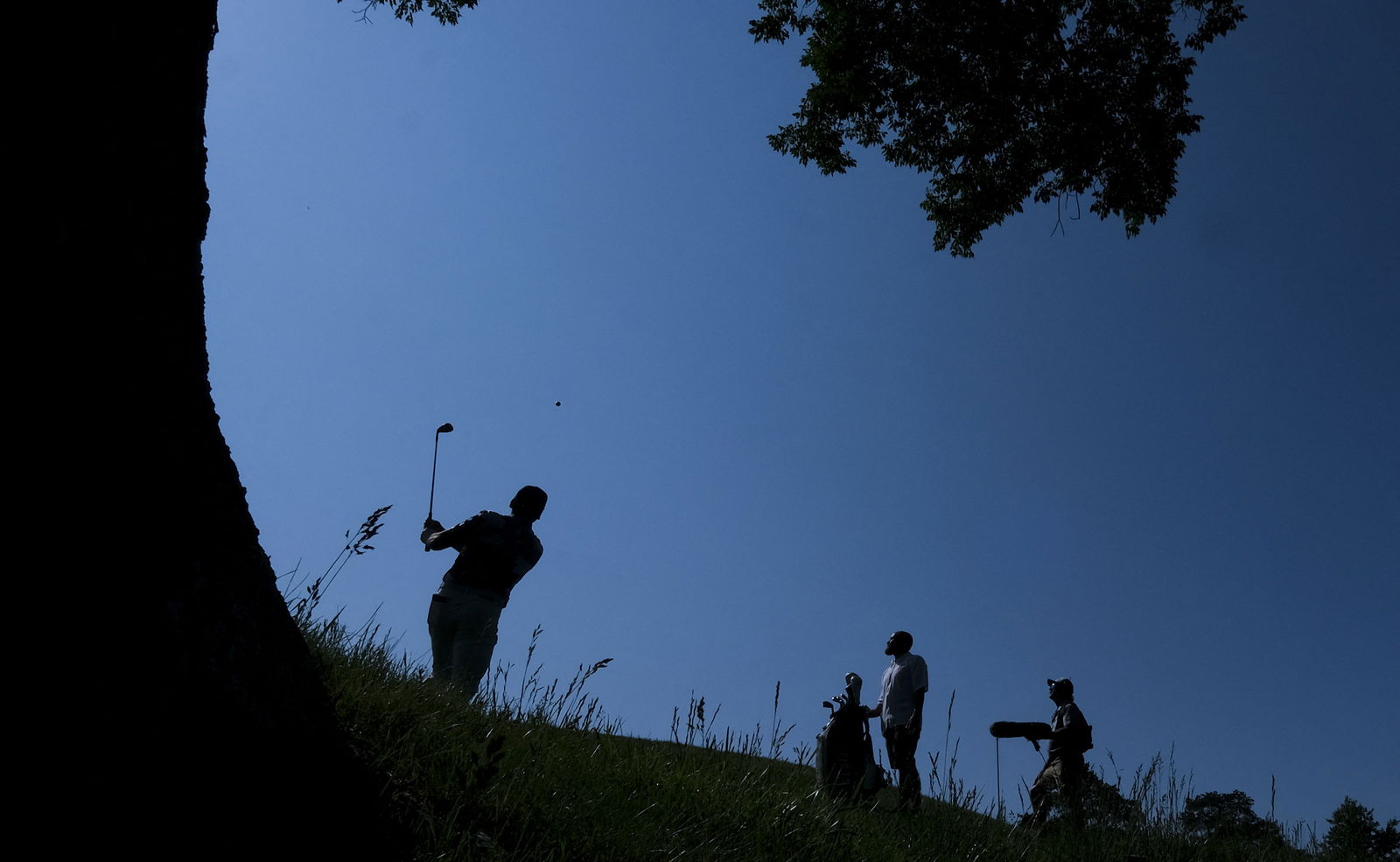 WATCH: Former champ fails to qualify for U.S. Open after missing tap-in!