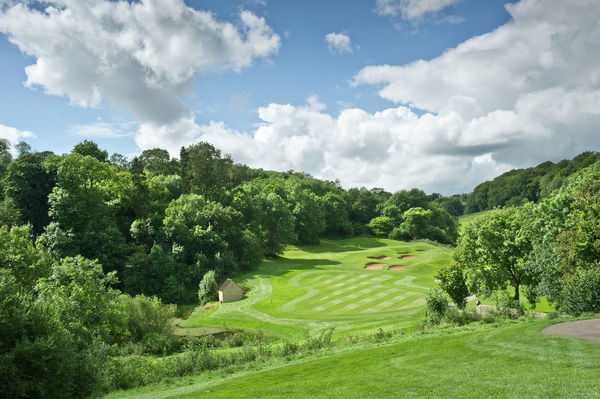 Escape to the Cotswolds for a golfers' haven this summer