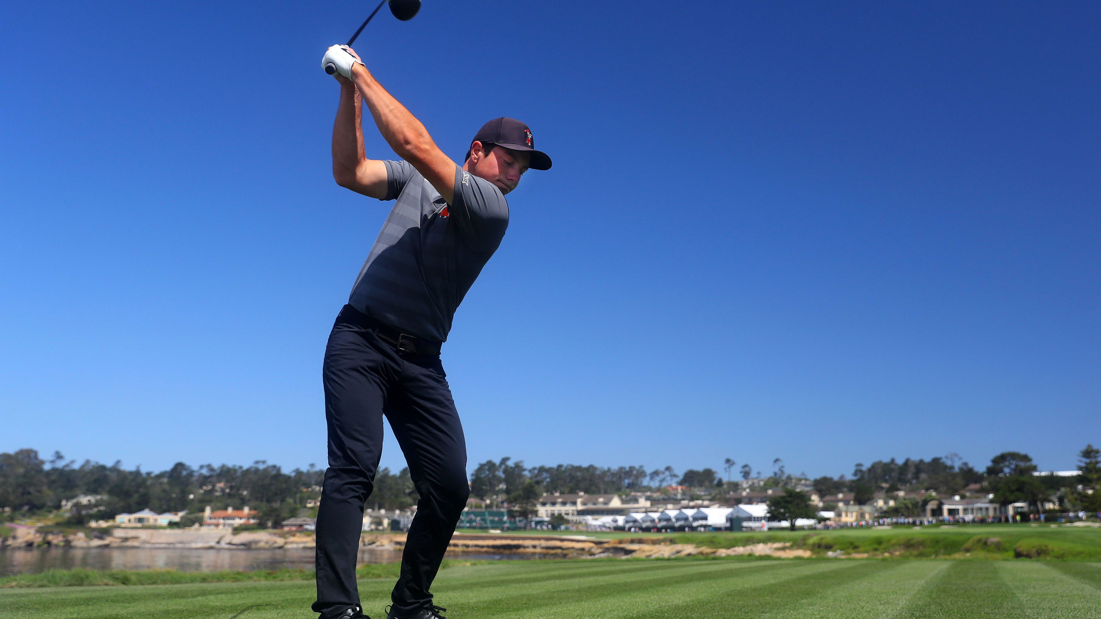 WATCH: Viktor Hovland's STOP-START backswing is all the rage...