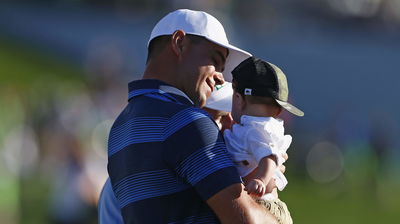 Gary Woodland announces birth of twins