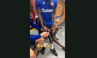 WATCH: Reading FC defender Andy Yiadom struggles to grip a golf club...