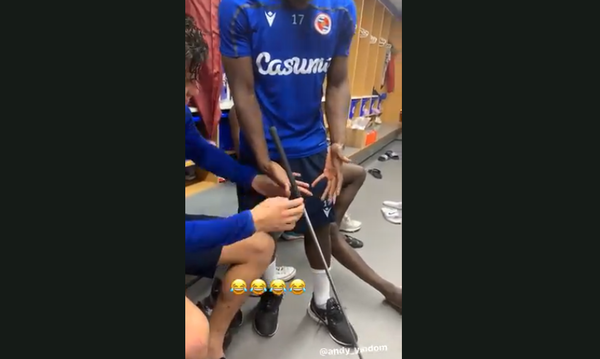 WATCH: Reading FC defender Andy Yiadom struggles to grip a golf club...