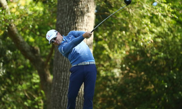 WATCH: Zach Johnson hits ball on practice swing but there's no penalty