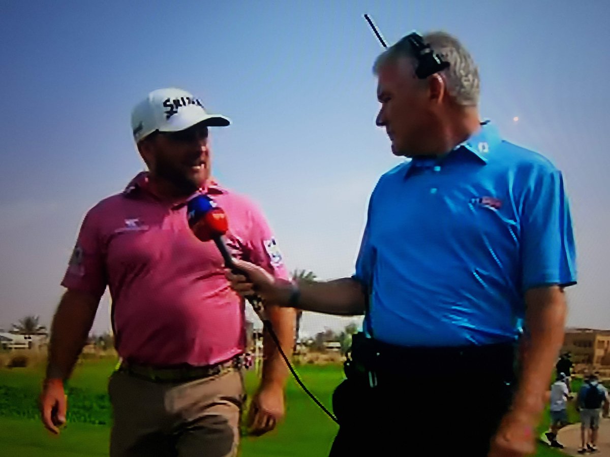 Graeme McDowell apologises to ref after throwing him under the bus