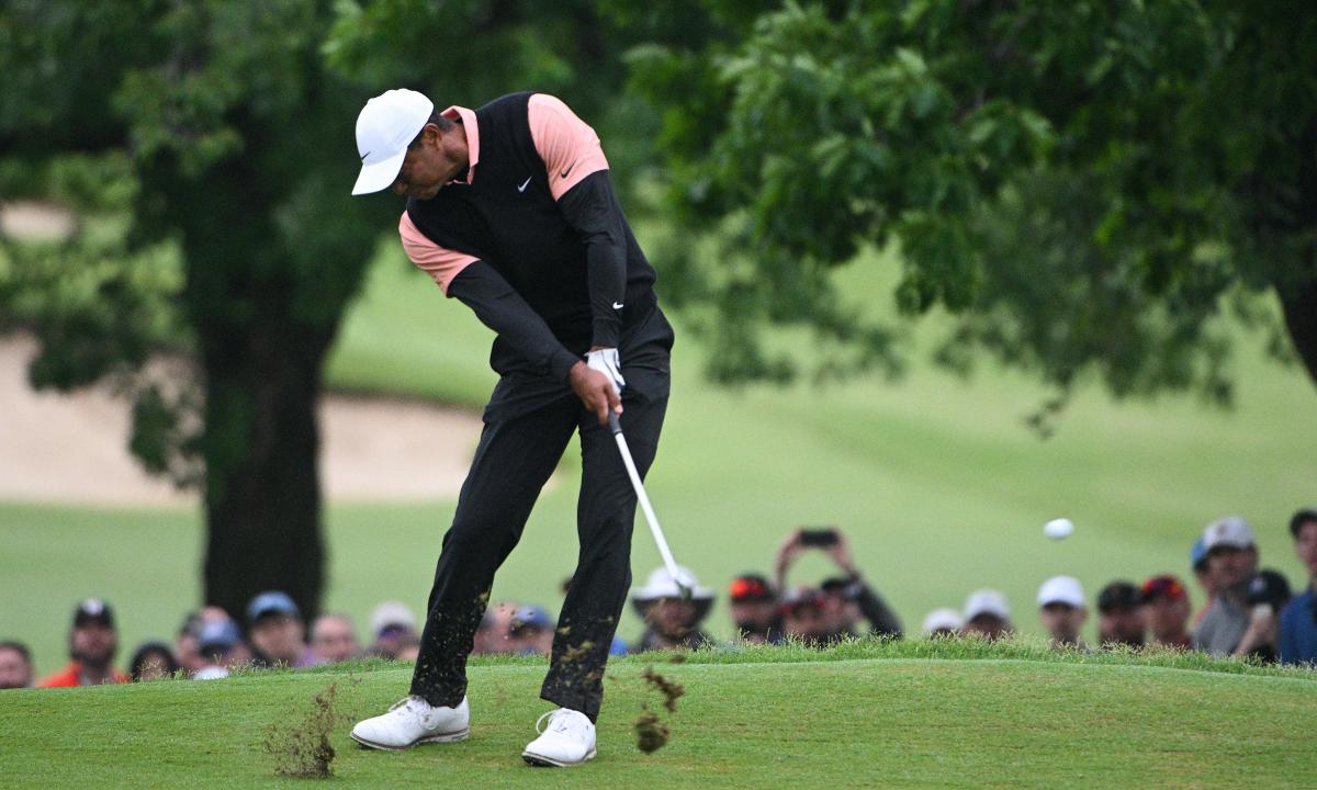 Golf fans react to photo of Tiger Woods&#039; injured right leg...