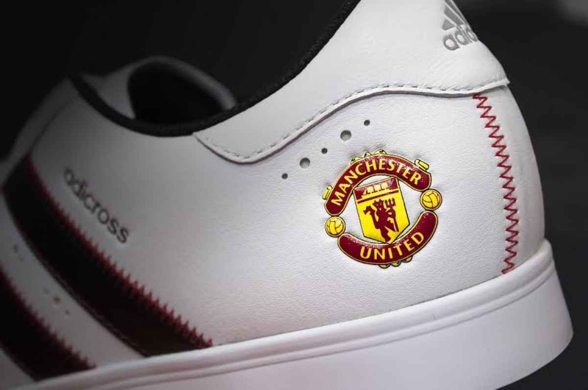 Je zal beter worden In de naam verdediging TaylorMade-adidas Golf signs with Manchester United | GolfMagic