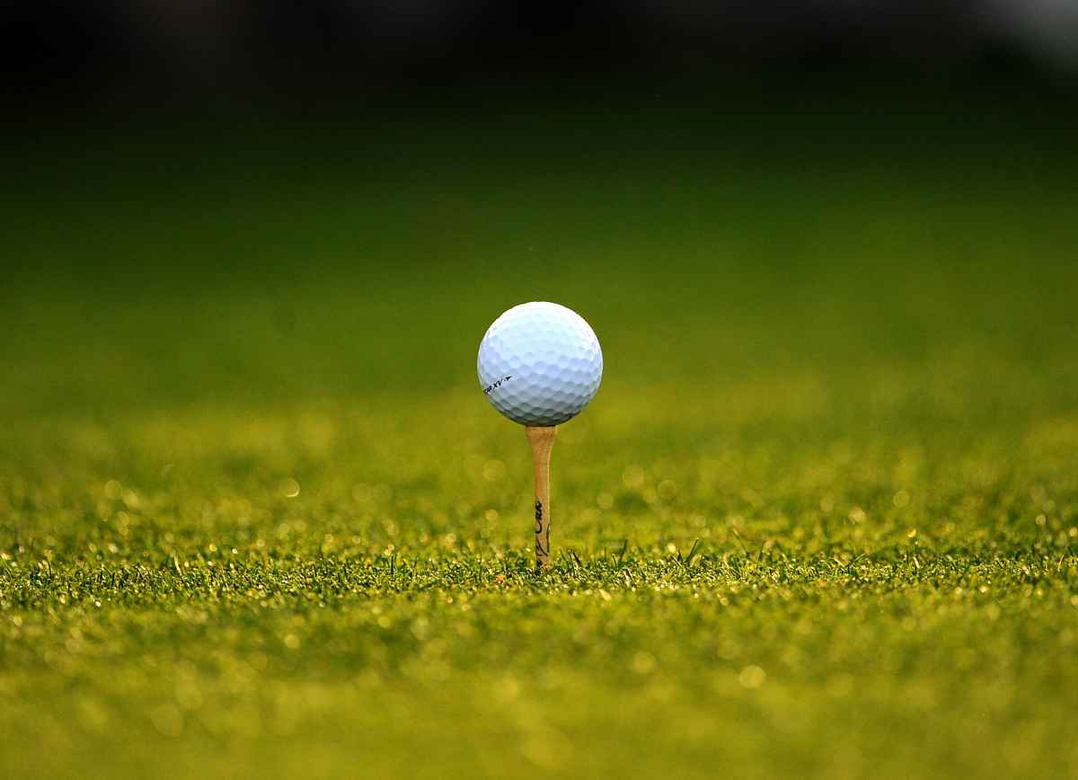 Golf ball "rollback" debate: see the latest 