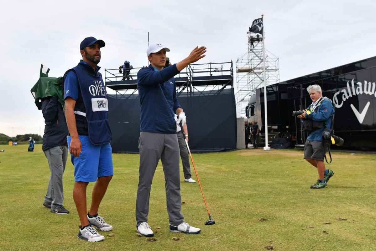 Jordan Spieth's Caddie Notes From Open Final Round Are Awesome! | GolfMagic