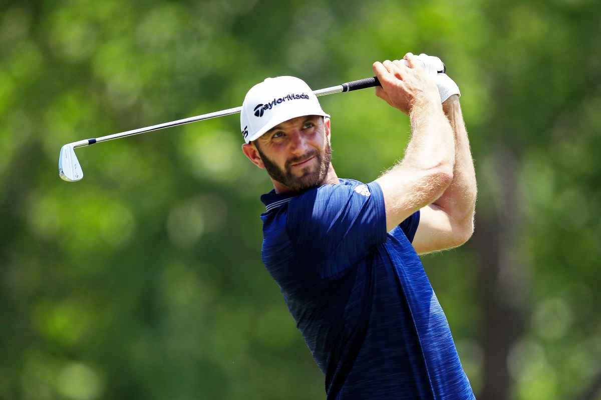 Dustin Johnson holes out for eagle at 18, trounces field at FedEx St Jude