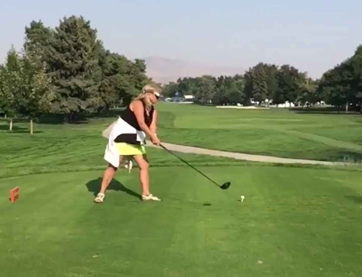 WATCH: The most bizarre ladies golf swing you'll ever see! | GolfMagic