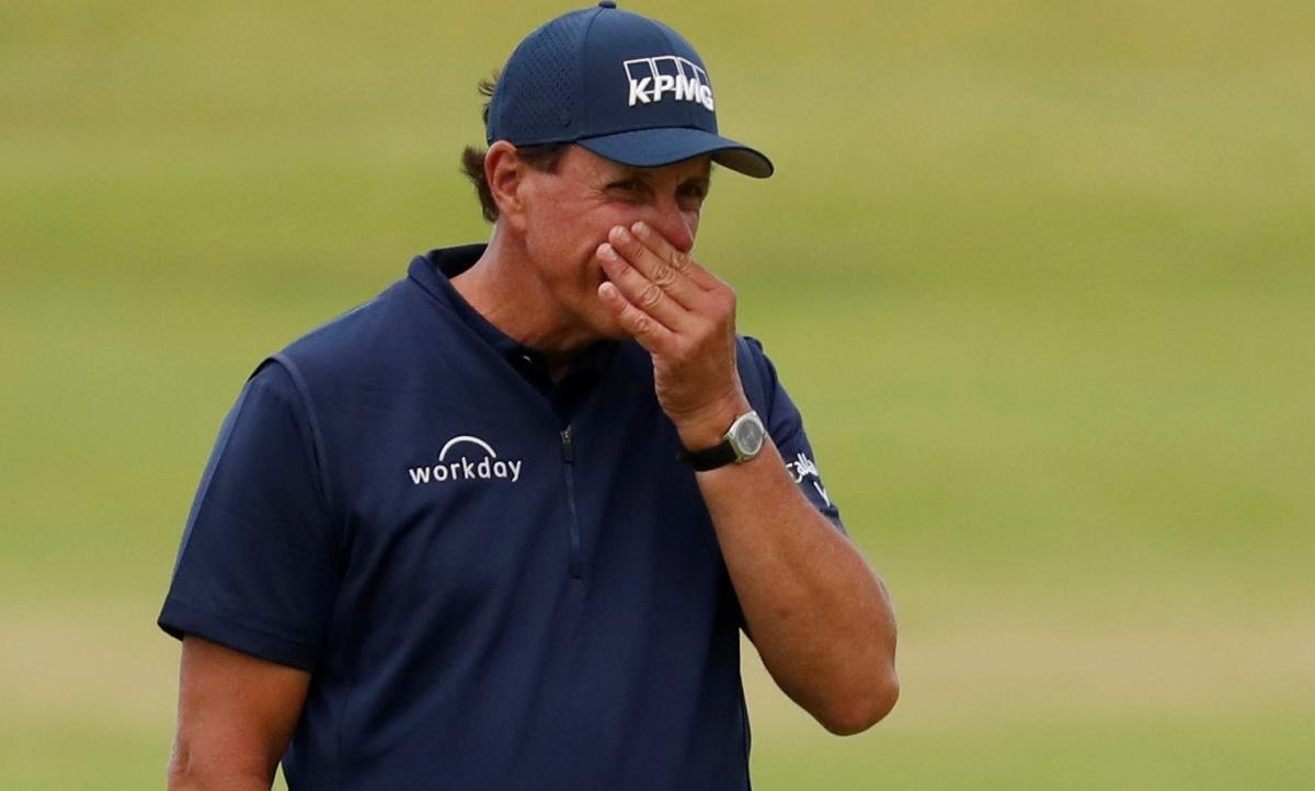 Phil Mickelson is usiing an ARMLOCK putter at the WGC-FedEx St Jude Invitational