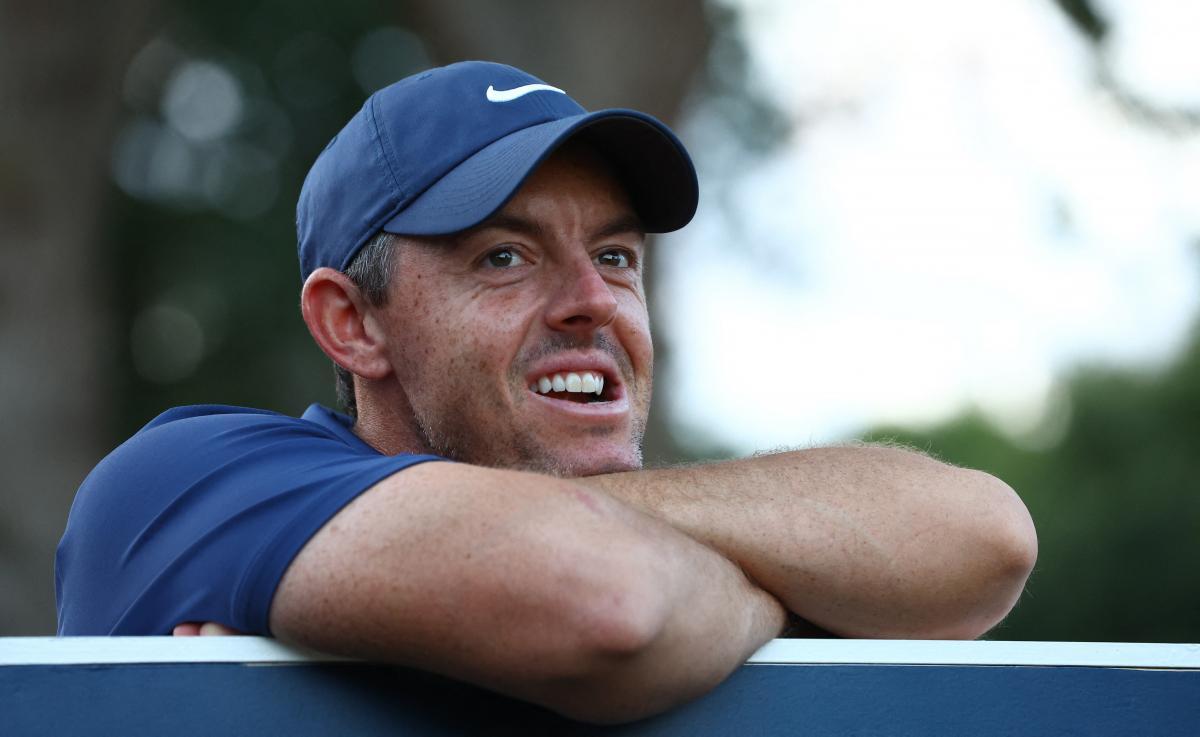 McIlroy tee shot lands on spectator's lap in Dubai