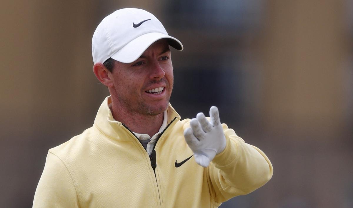 Rory McIlroy makes HUGE CHANGES to his golf bag to start 2023