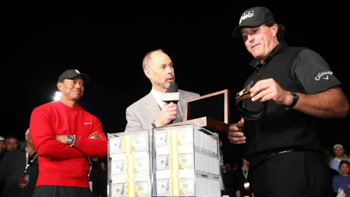 Tiger Woods v Phil Mickelson match: PPV providers giving money back!