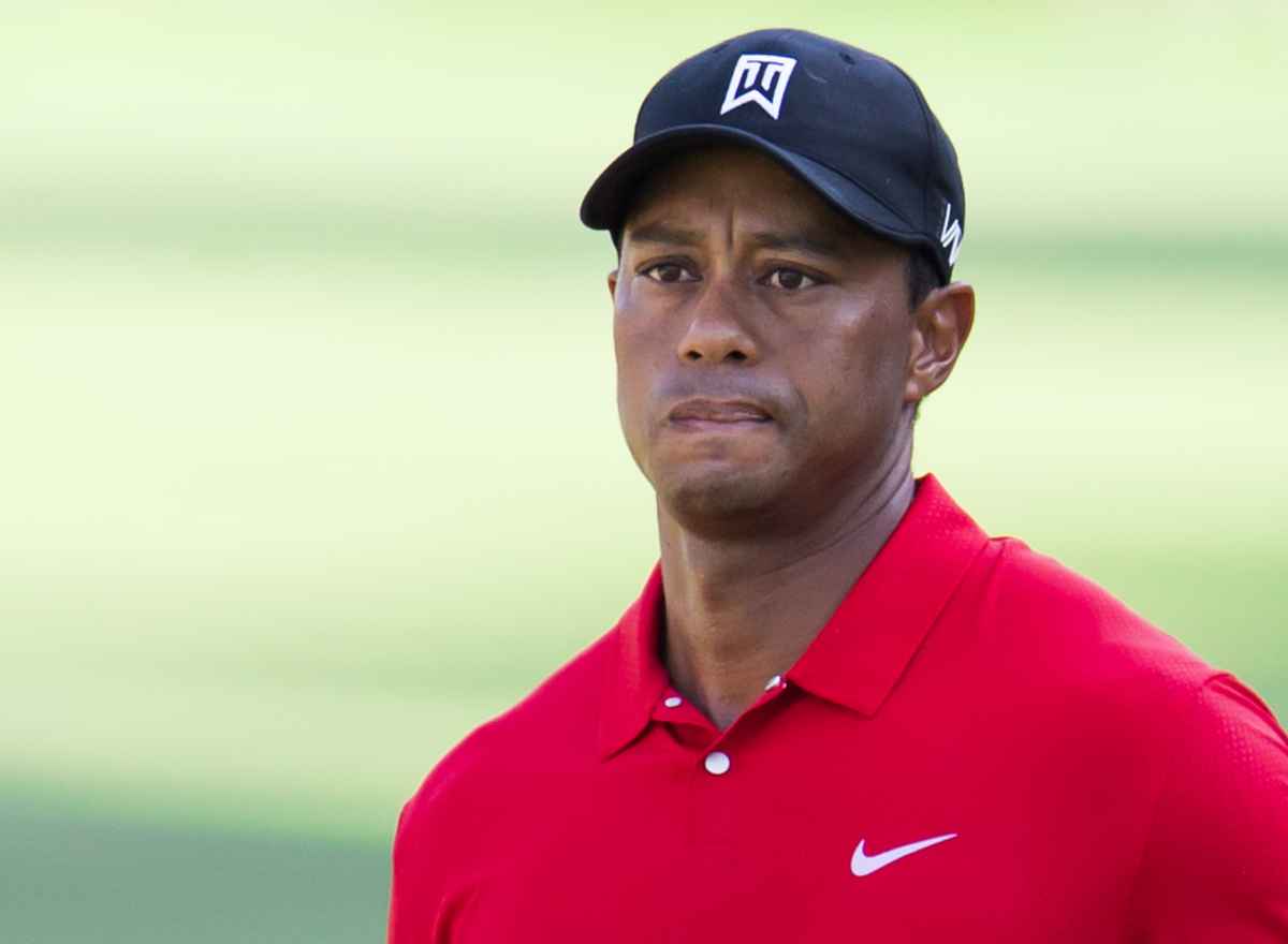 WATCH: Tiger Woods tops 3-wood at Chambers Bay in 2015 US Open...