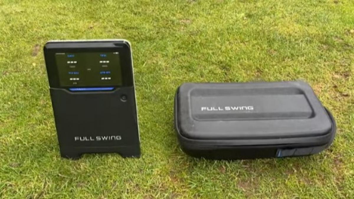 The launch monitor used by Tiger Woods | Full Swing KIT Launch Monitor Review