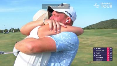 Shaun Norris celebrates with wife Candy