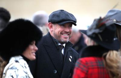 Lee Westwood wins nearly £50,000 at Cheltenham Races