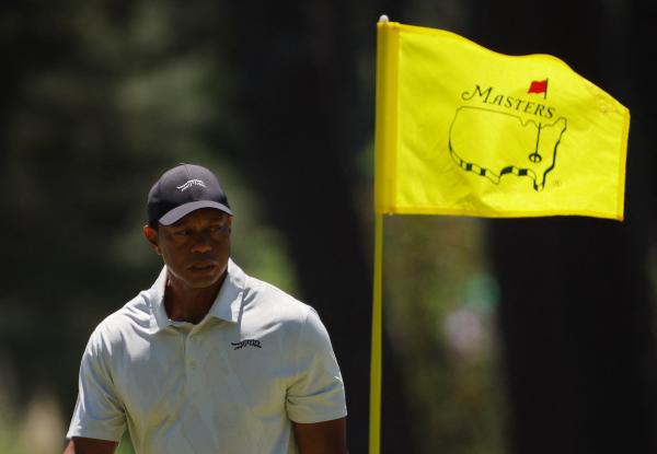 Woods will continue to fight on in the final round