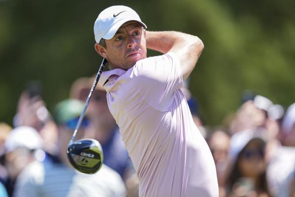 McIlroy uses the new TaylorMade Qi10 Driver