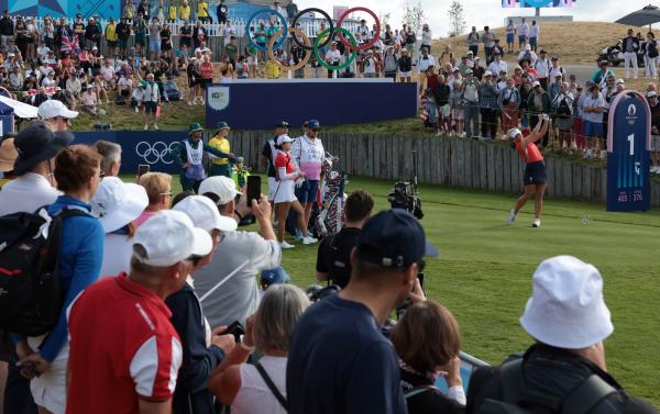 Charley Hull found the water at the 1st