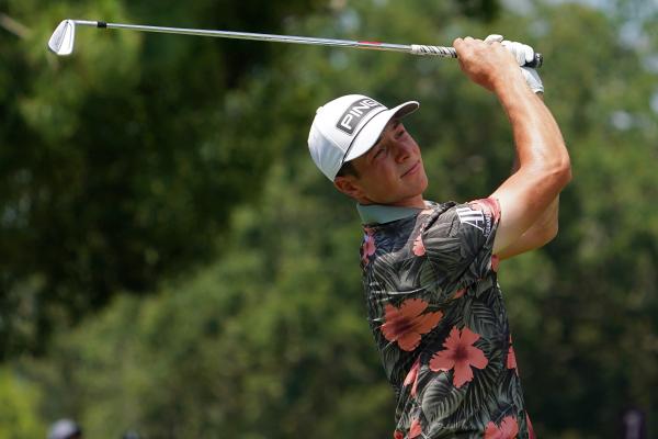 Golf fans react as Viktor Hovland wears FLOWERY shirts at Valspar Championship